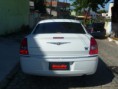 /album/chrysler/a300c-envelopamento-preto-x-branco-perola-fosco-3-jpg/